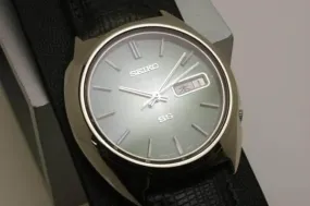 Seiko 5 Wristwatch Actus Green Dial Steel Case 1974